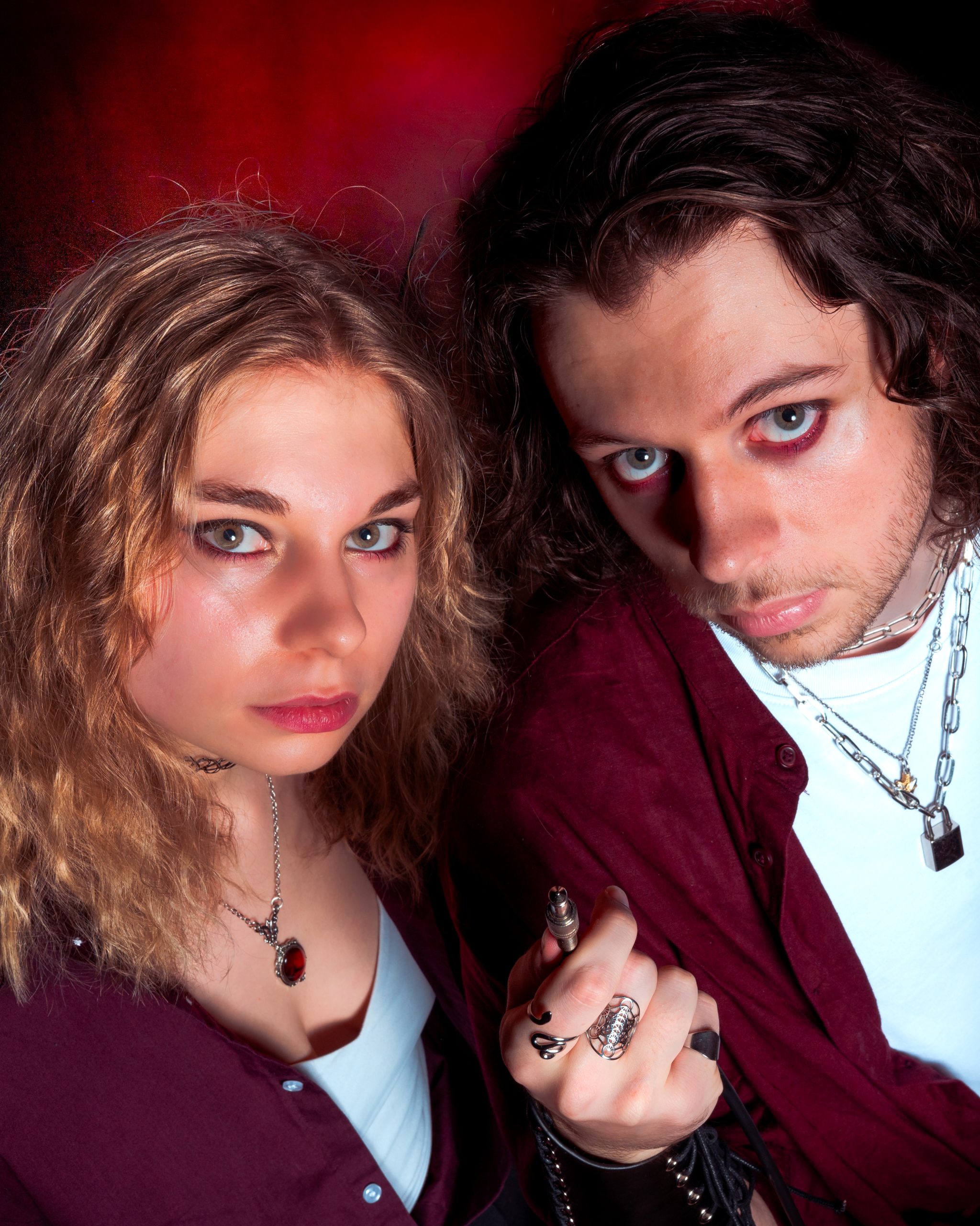 Portrait studio de deux musicien sur Bordeaux.